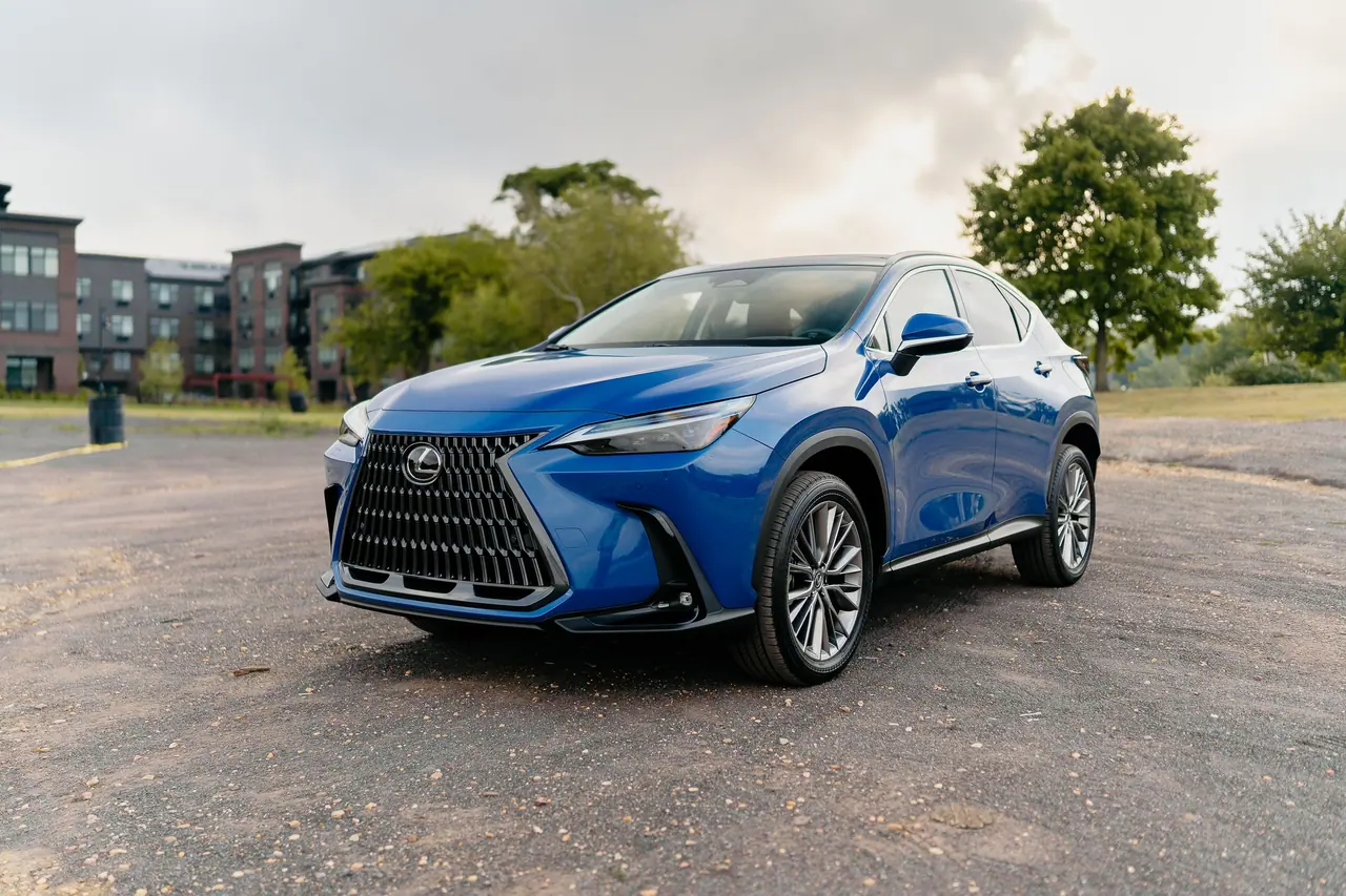 2022 Lexus NX 350h 第 2 張