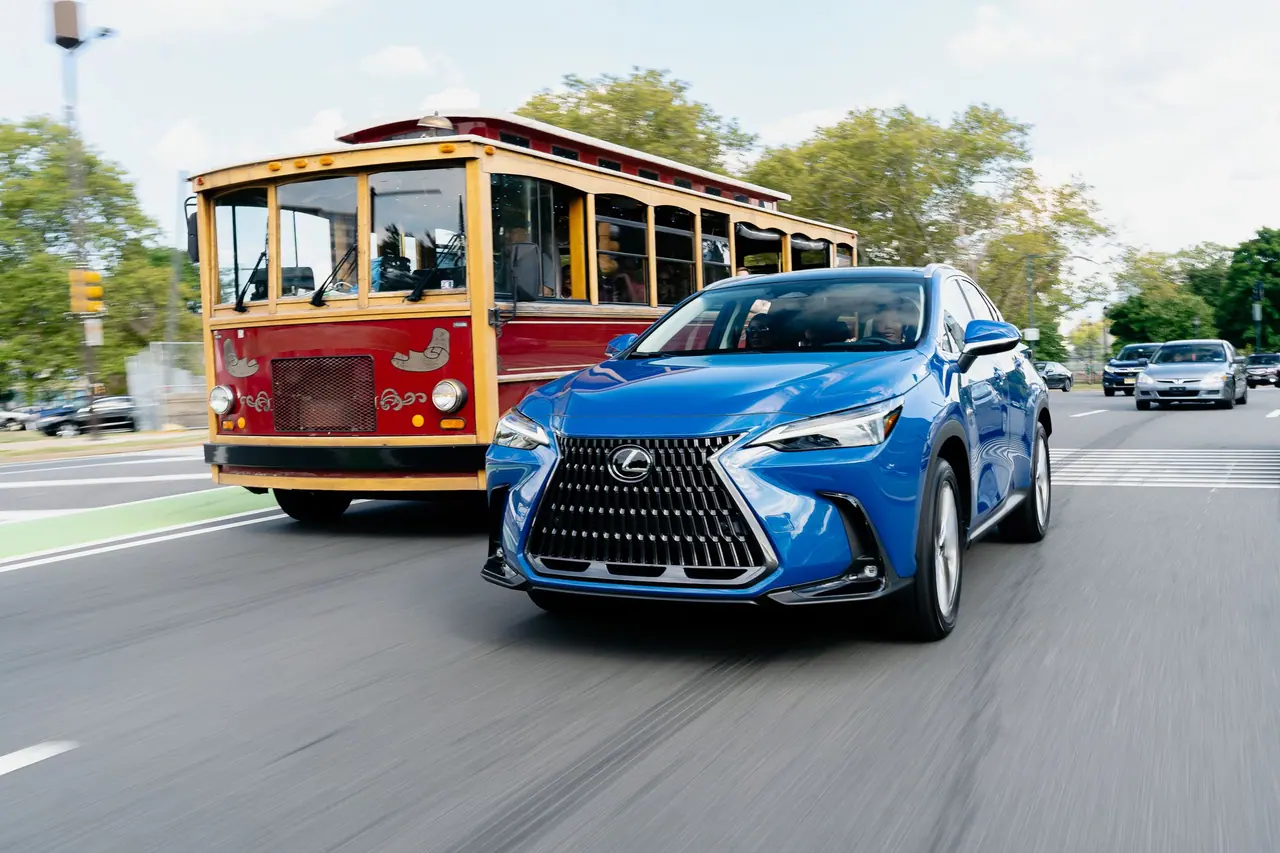 2022 Lexus NX 350h 第 4 張